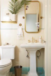 Photo by Tessa Neustadt for EHD | From: Brady Gives A Refresh To His Vintage Bathroom
