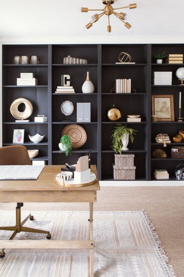 There are many organizing and home office organization ideas that can help make your office both efficient and productive