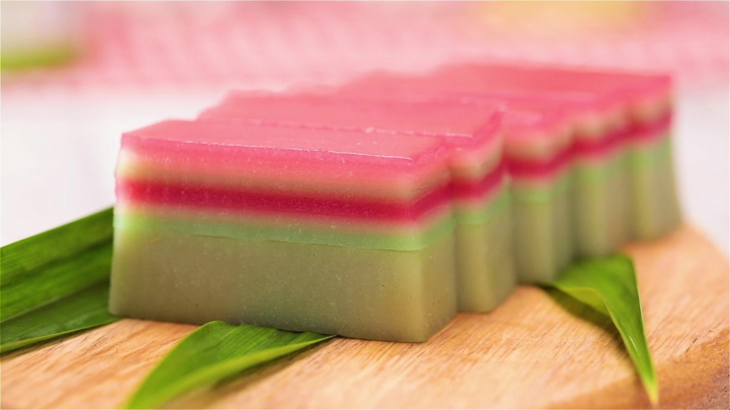 Nonya Kueh Lapis with Nutrimix Avocado