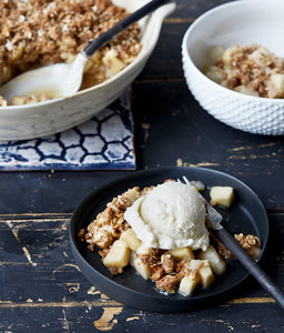 Holiday Gingerbread Pear Crumble
